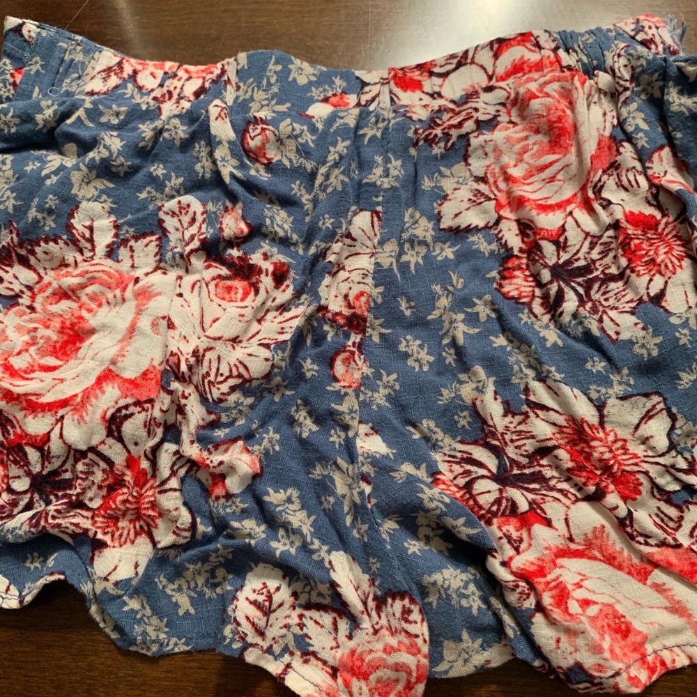 Free people shorts - Picture 2 of 4